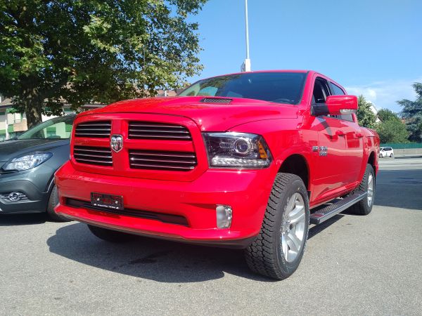 Dodge RAM 1500 Flame Red