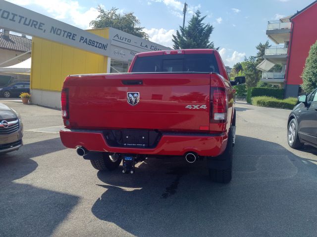 Dodge RAM 1500 Flame Red