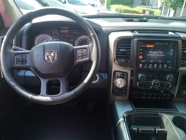 Dodge RAM 1500 Flame Red