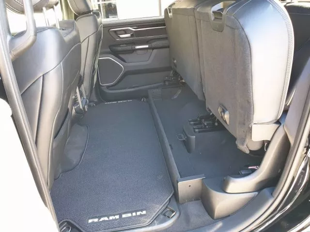 Nouveau Dodge RAM 1500 Laramie Sport